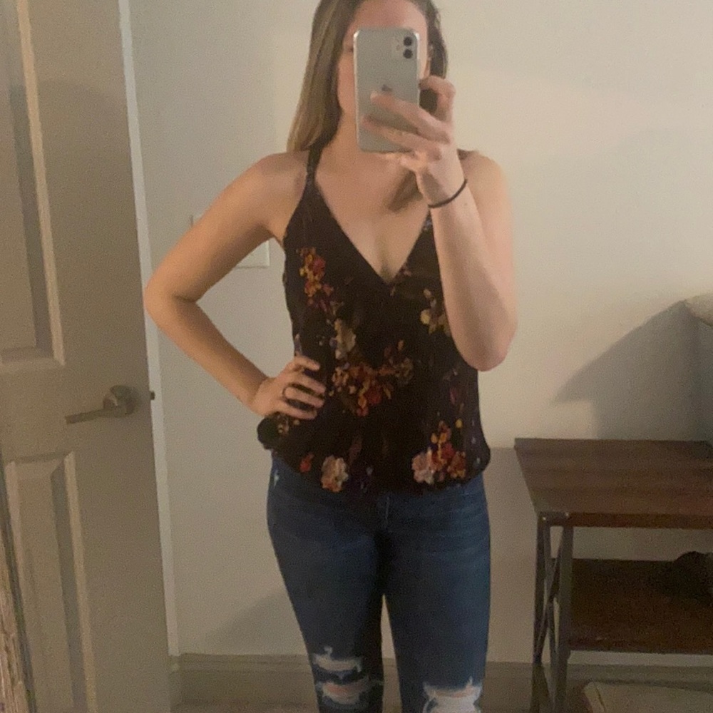 The perfect floral top for a night out!